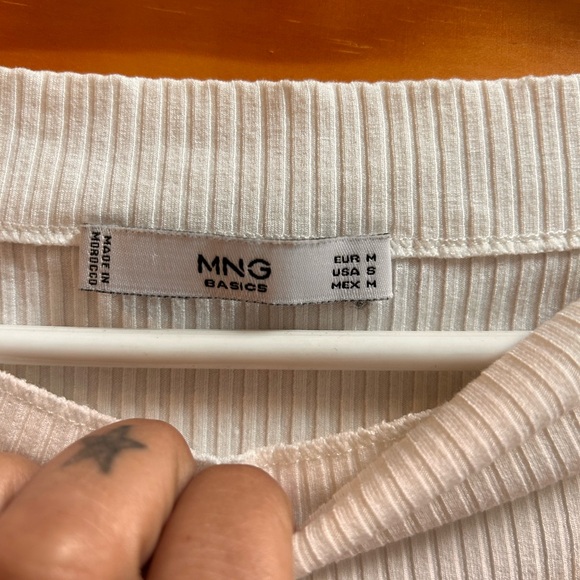 CLASSIC Ribbed Long Sleeve Top - Picture 2 of 4